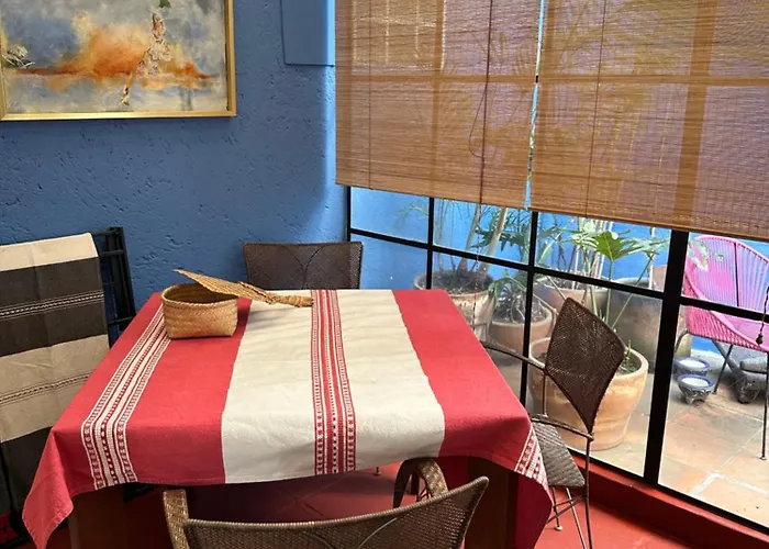 Casa Molcajete